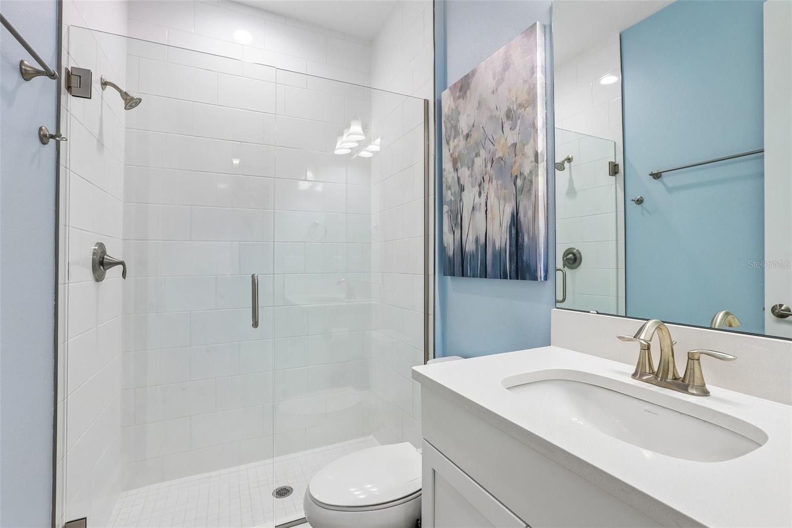 2nd bathroom