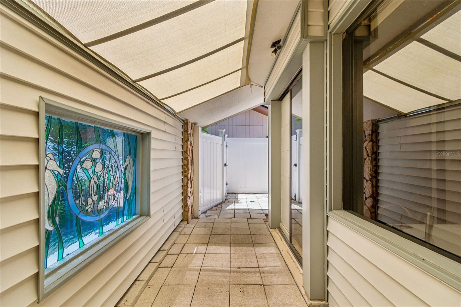 Front lanai