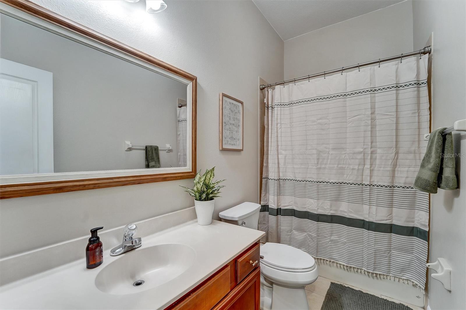 2nd Bathroom