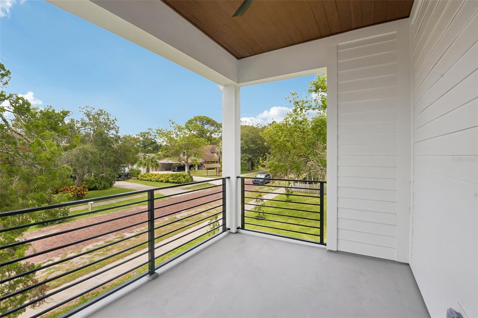 Main-Level Junior Suite Balcony