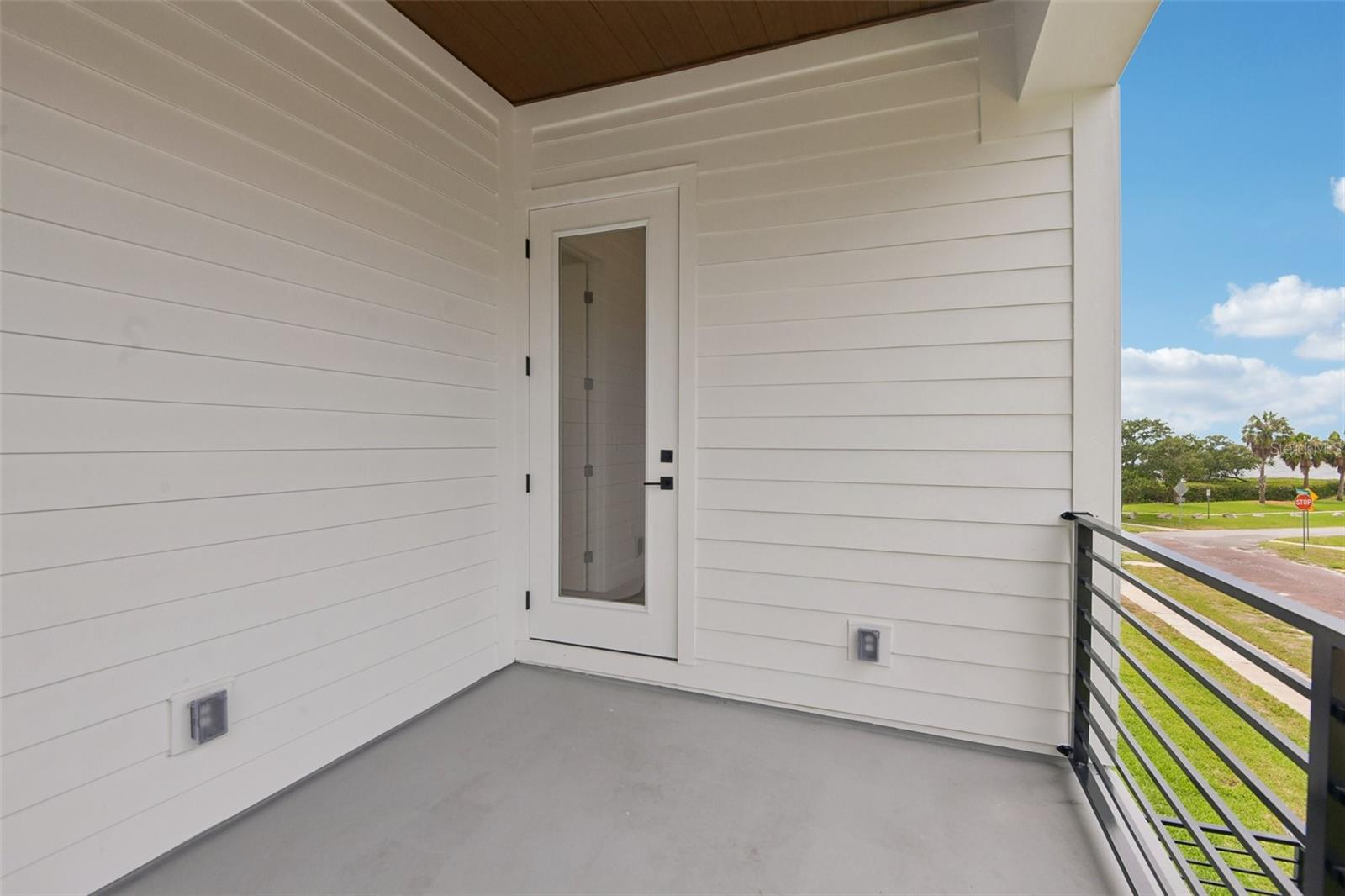 Main-Level Junior Suite Balcony