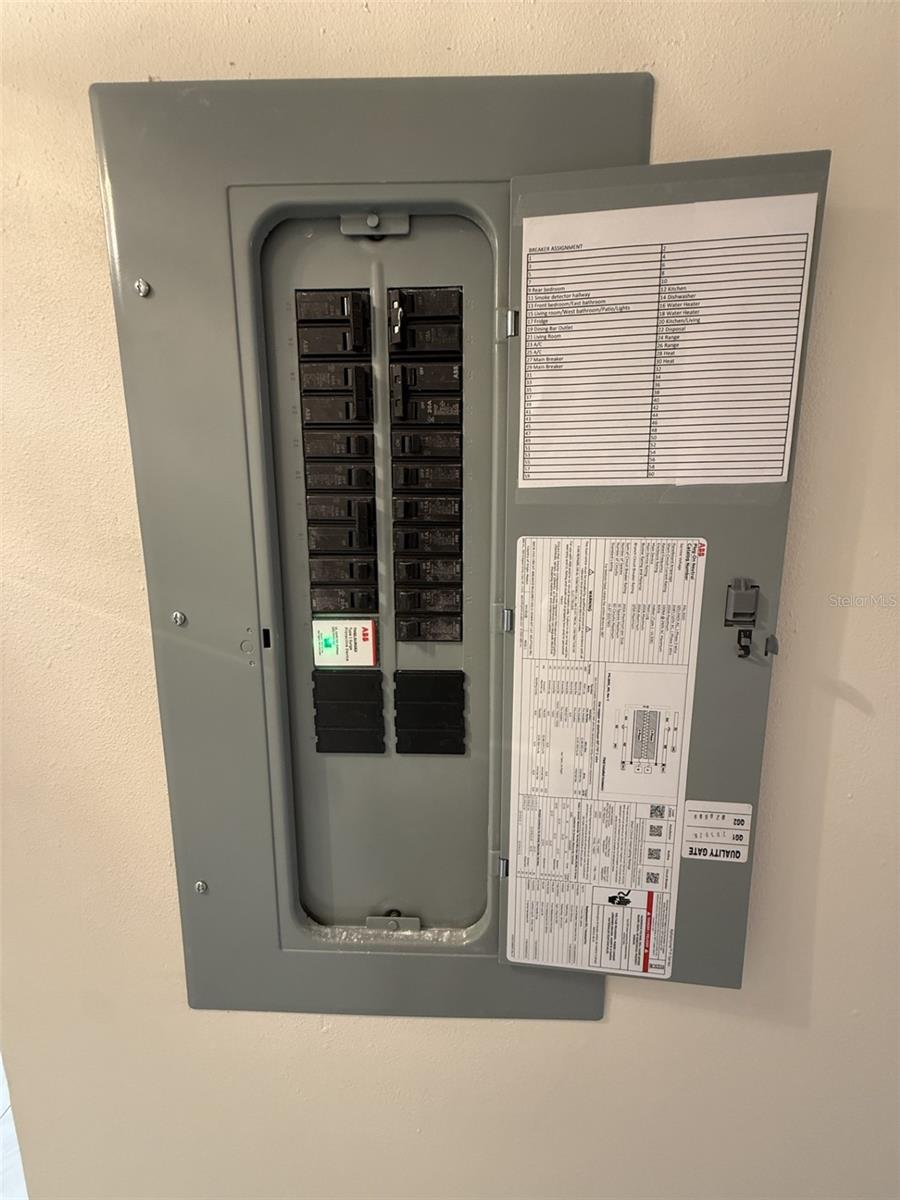 TB8530498
