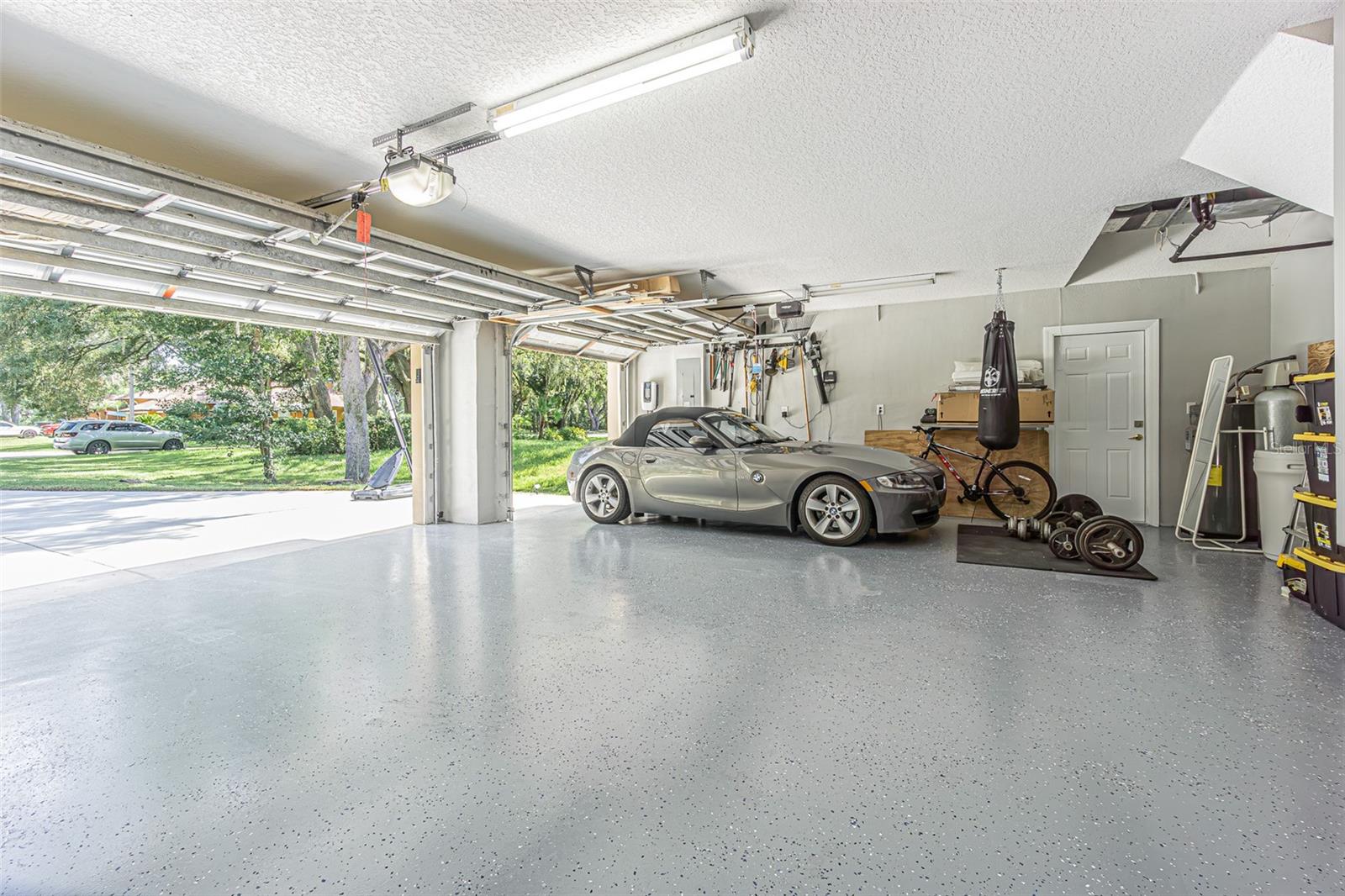 3 Car Garage