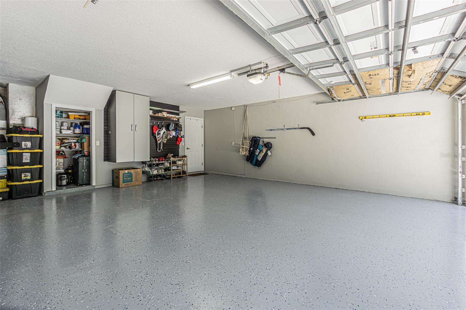 3 Car Garage