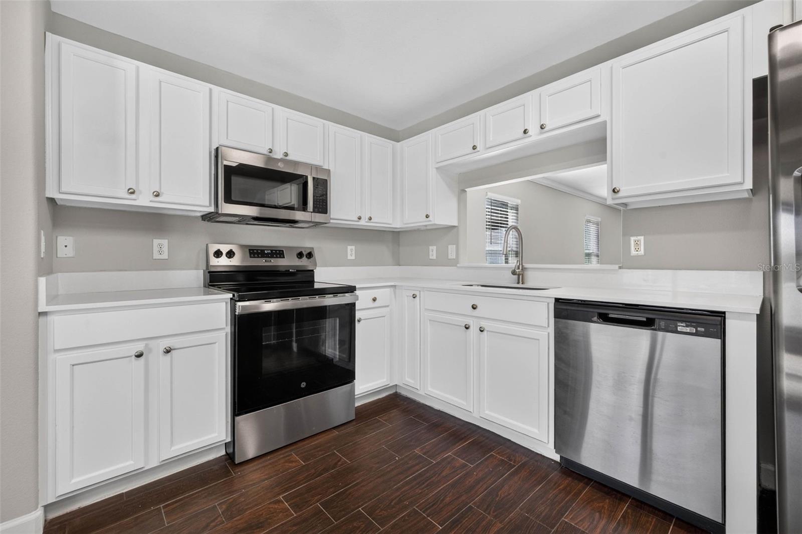 Chefs Kitchen with Stainless Steel Appliances