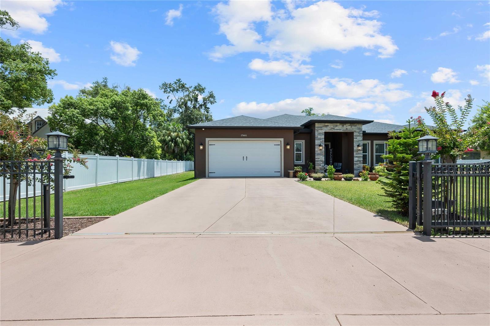 TB8530596
