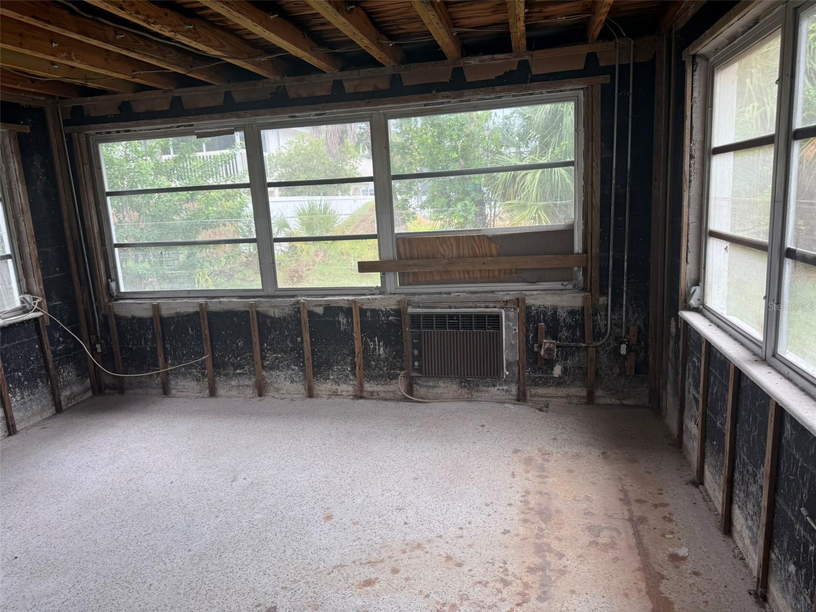 Family Room/ Bonus Room