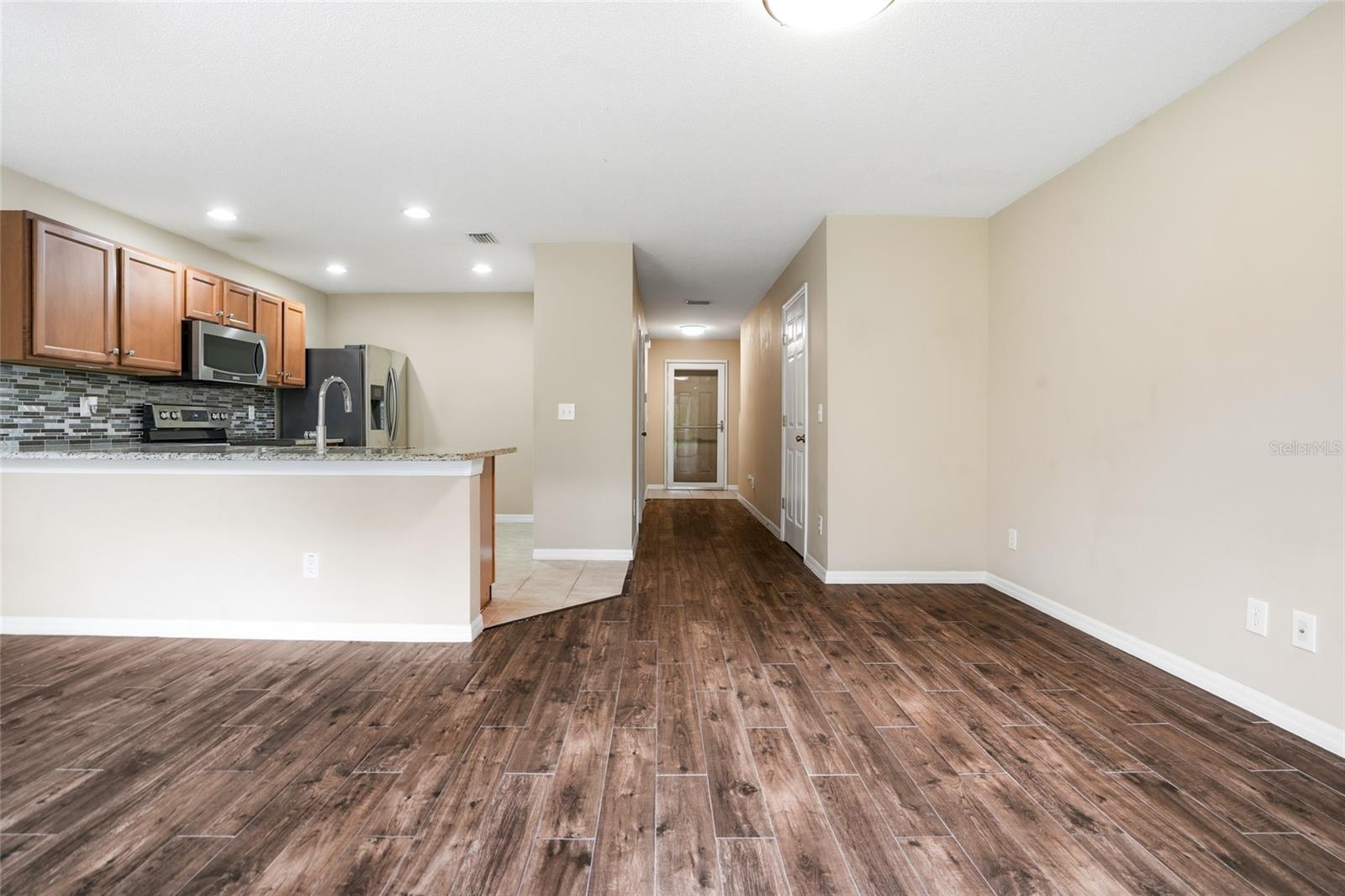 Dinin/Living room
