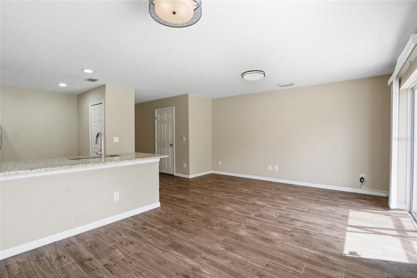 Dining/Living room