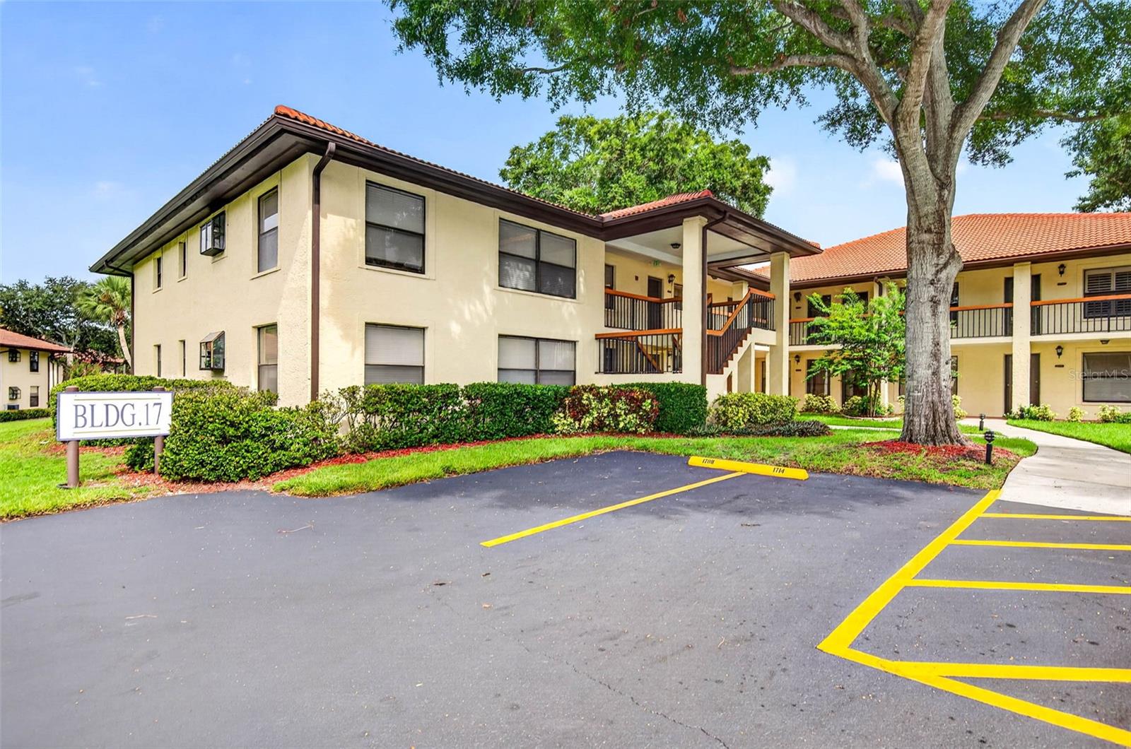 Buildings are only 2 levels so it is EXEMPT from the Milestone Inspection.
