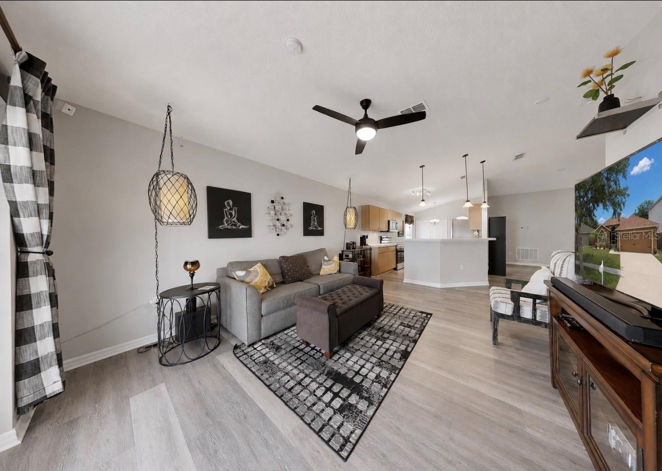 Versatile Flex Room – Ideal as a Family Room, Dining Room, or Home Office