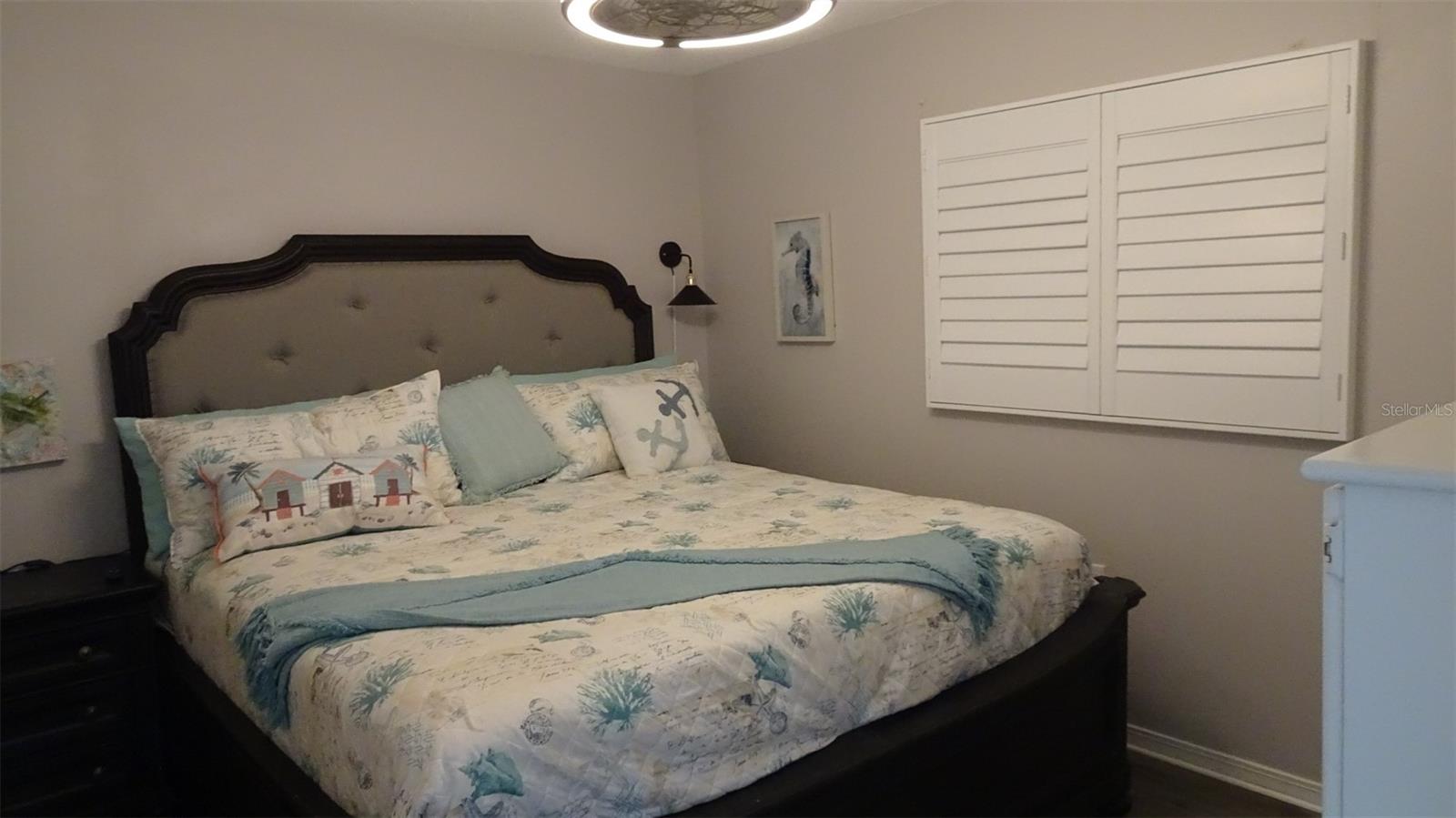Large king sized room, this is the front bedroom.