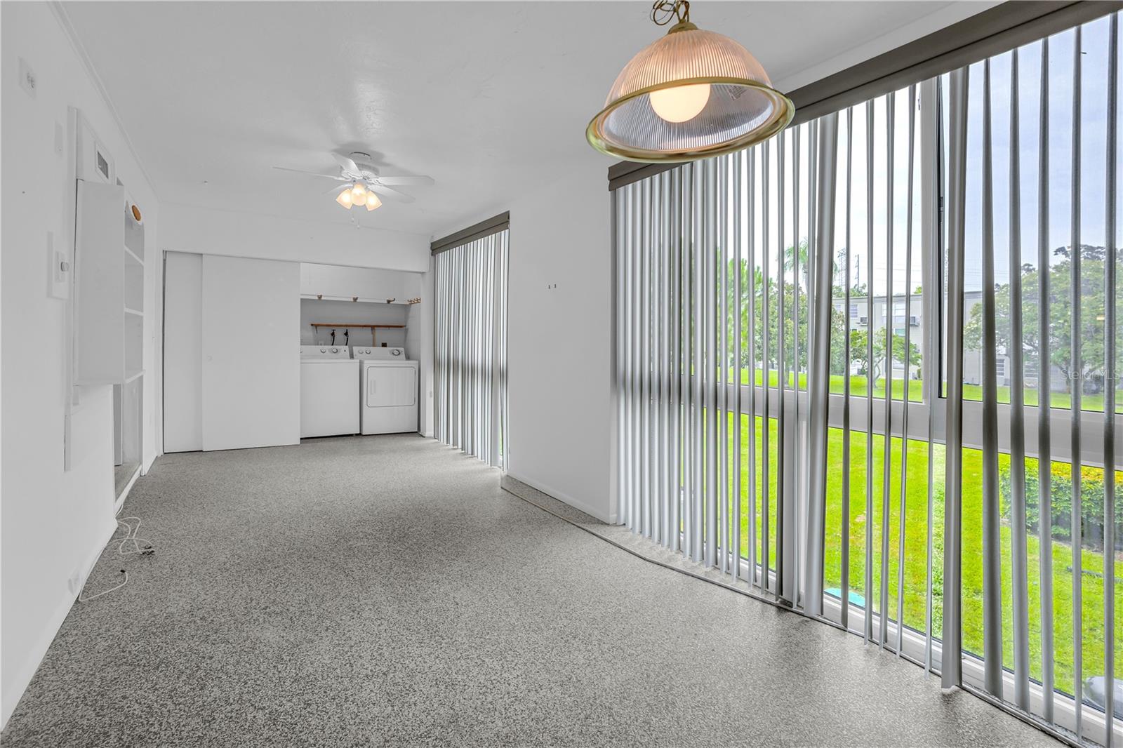 Sunroom (NOTE: washer dryer NOT included in sale of condo)