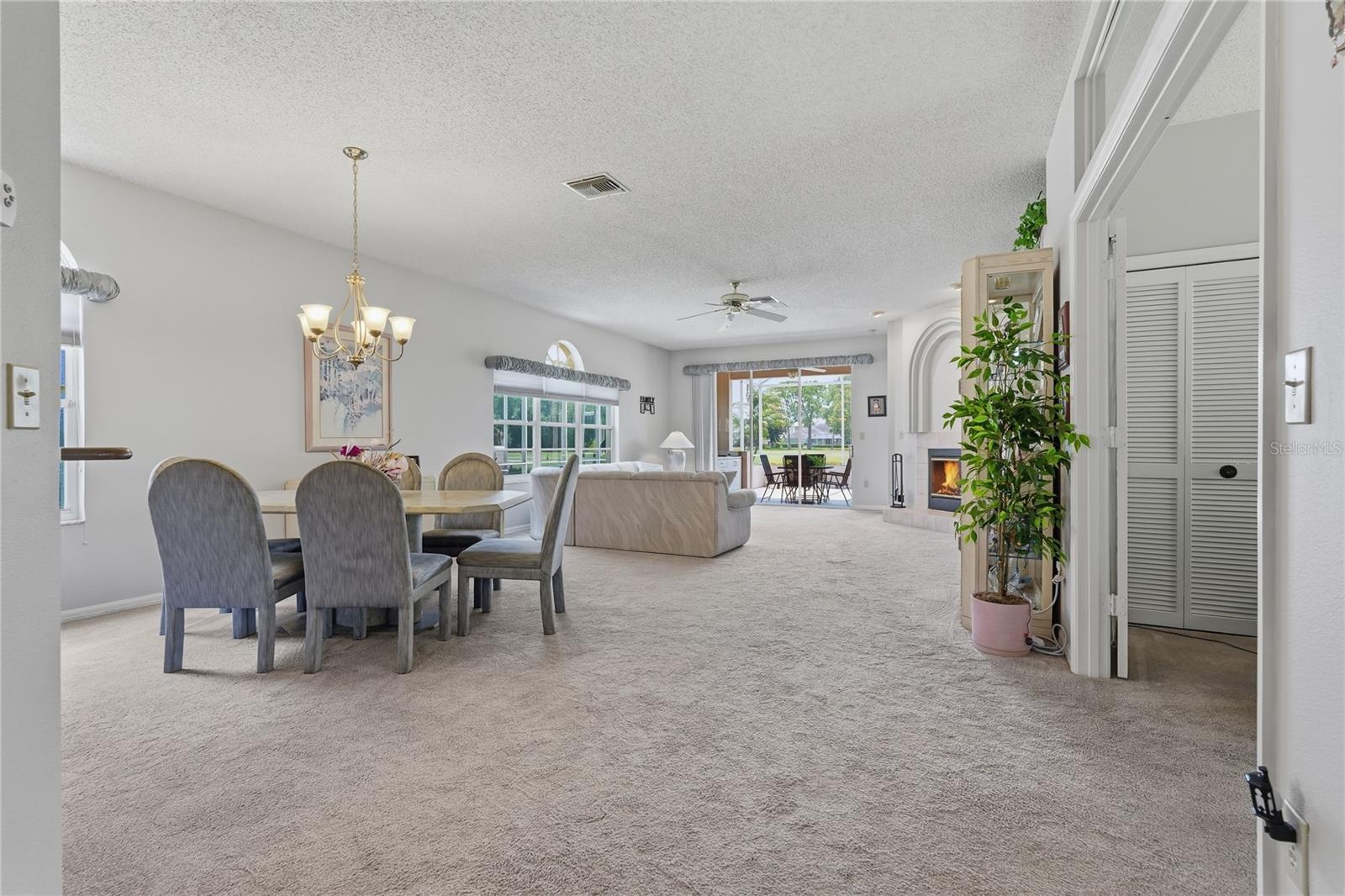 Living Room / Dining Room