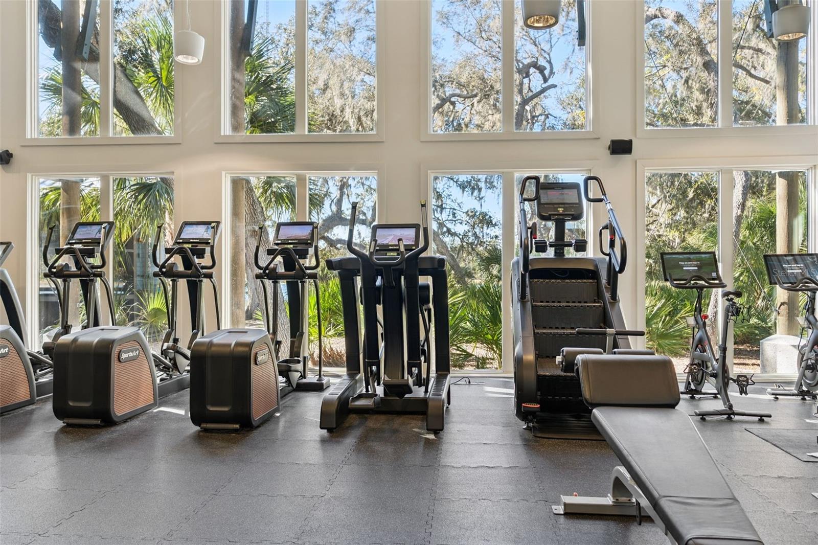 24-Hr Gym
