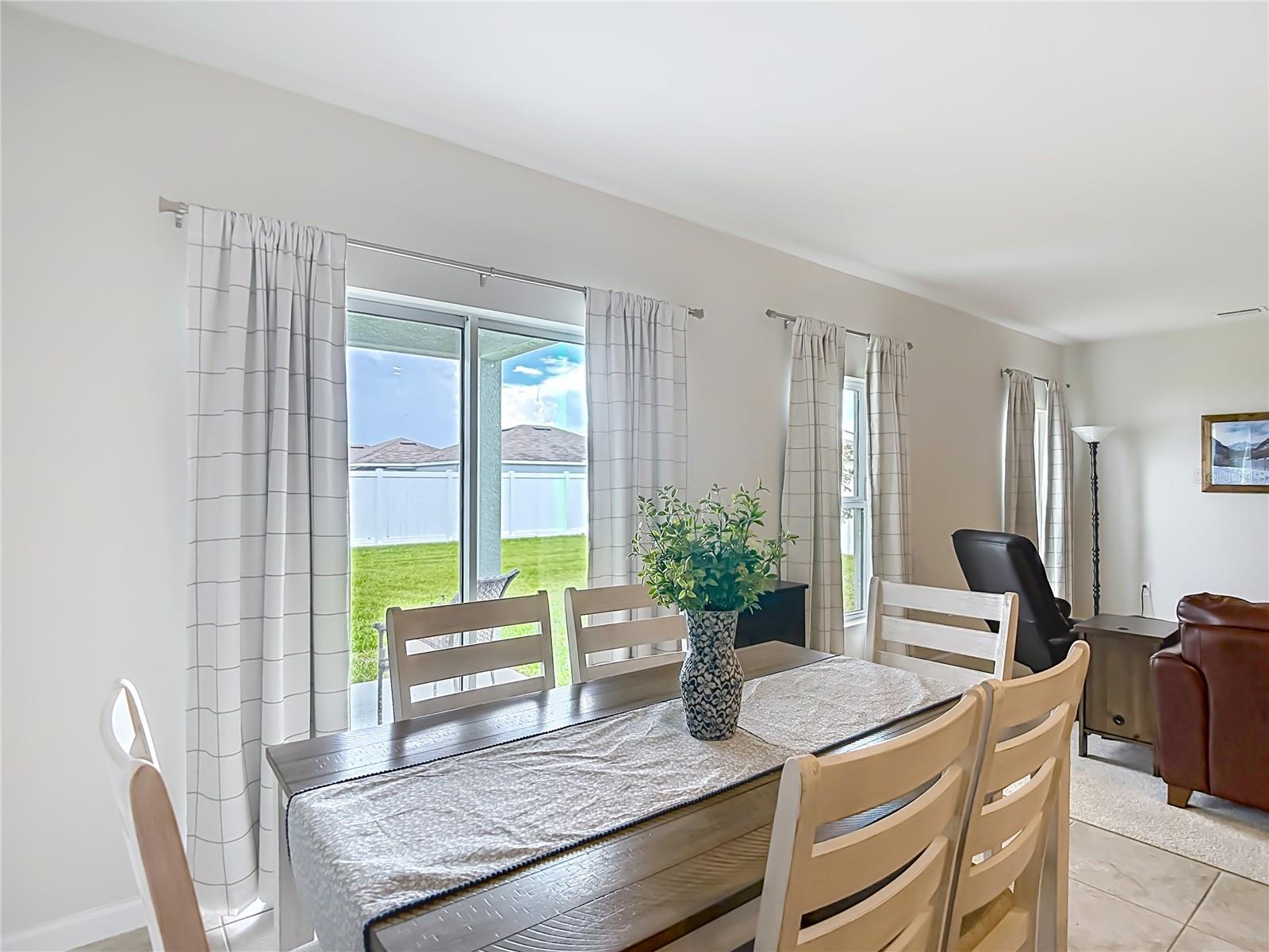 W7887827