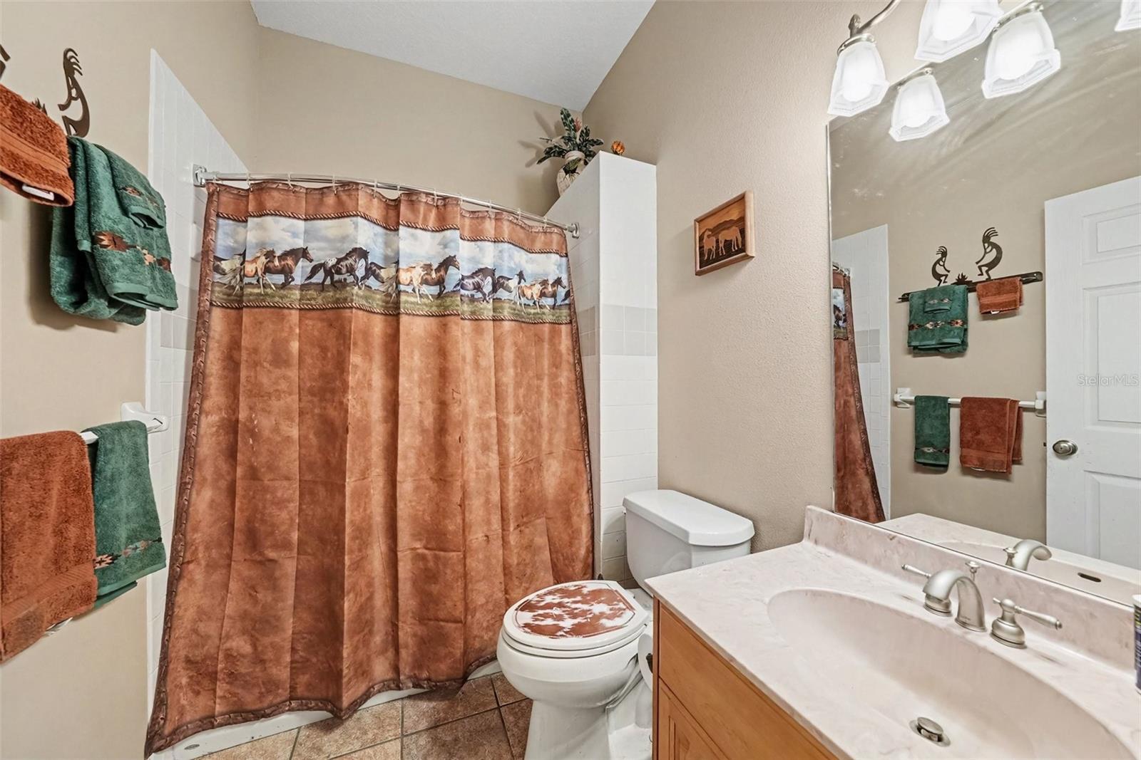 2nd Bathroom