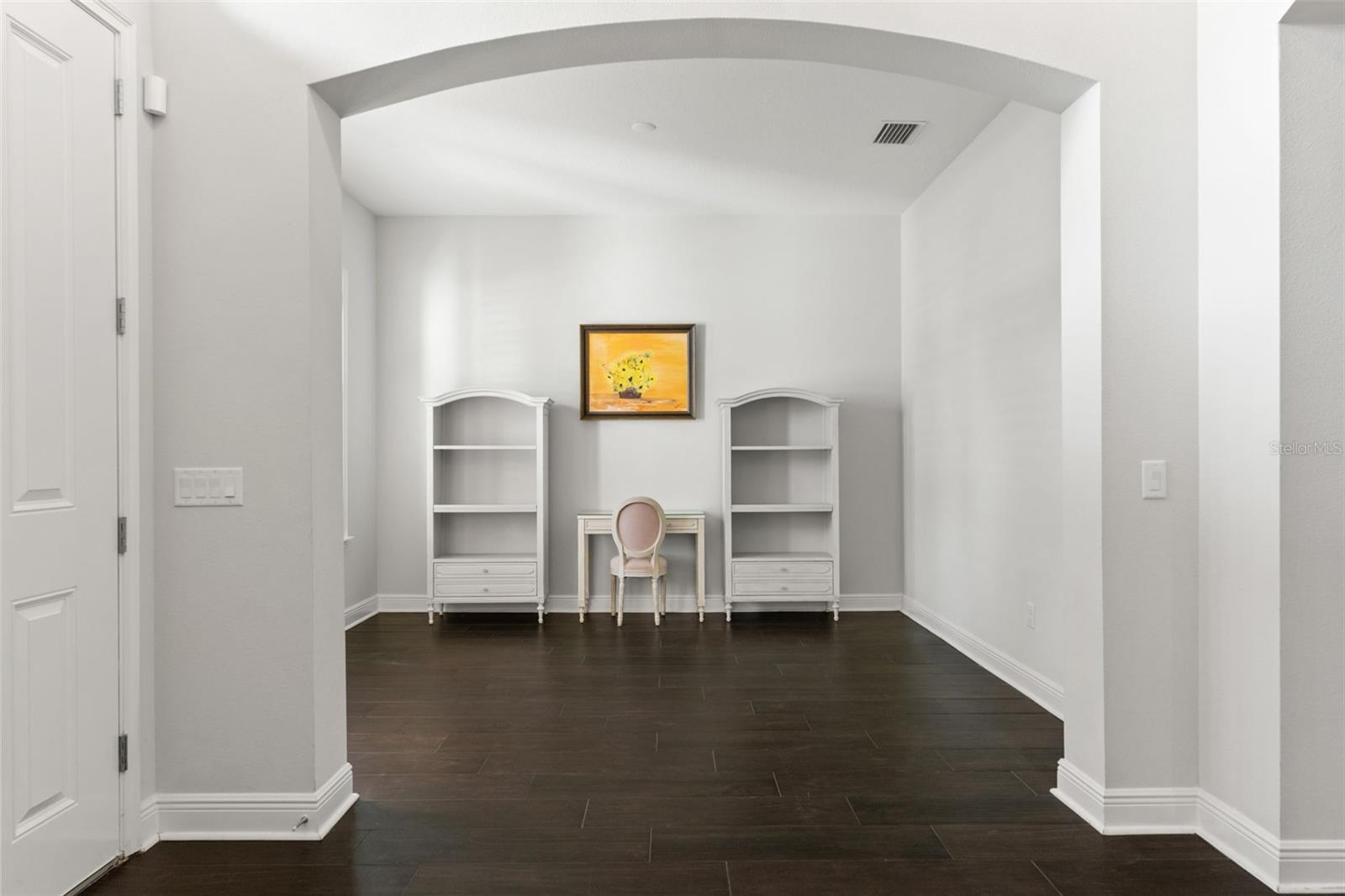 Office/Den/Living Rm