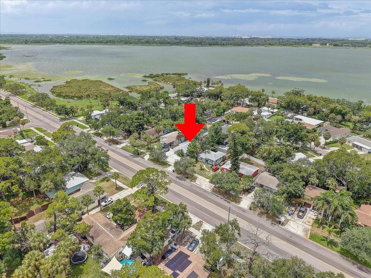 Walking distance to beautiful lake Maggiore, Boyd Hill Nature preserve and parks
