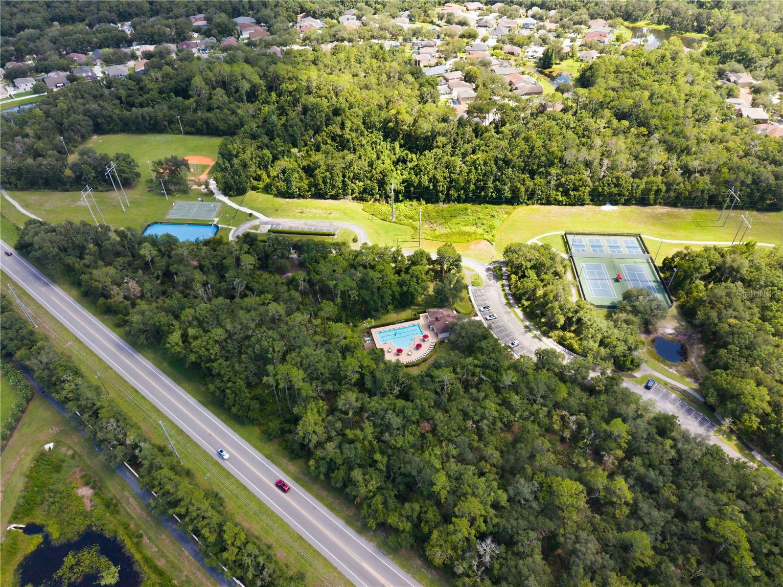 TB8531183
