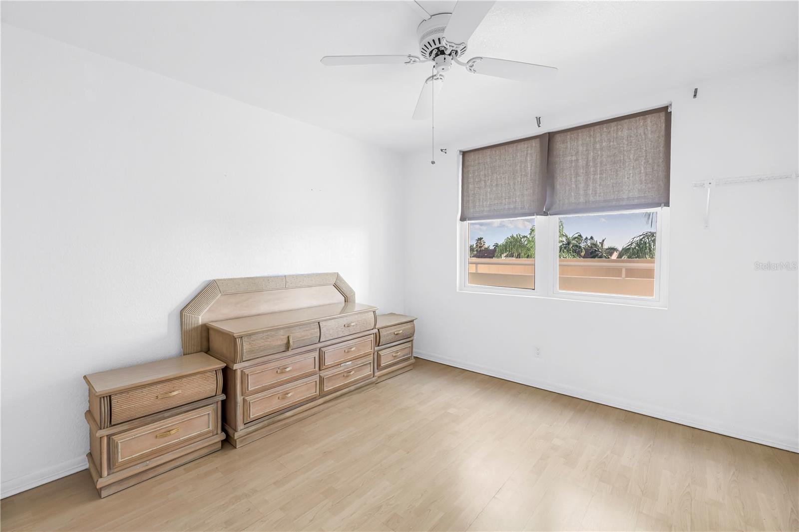 2nd Bedroom Light & Bright