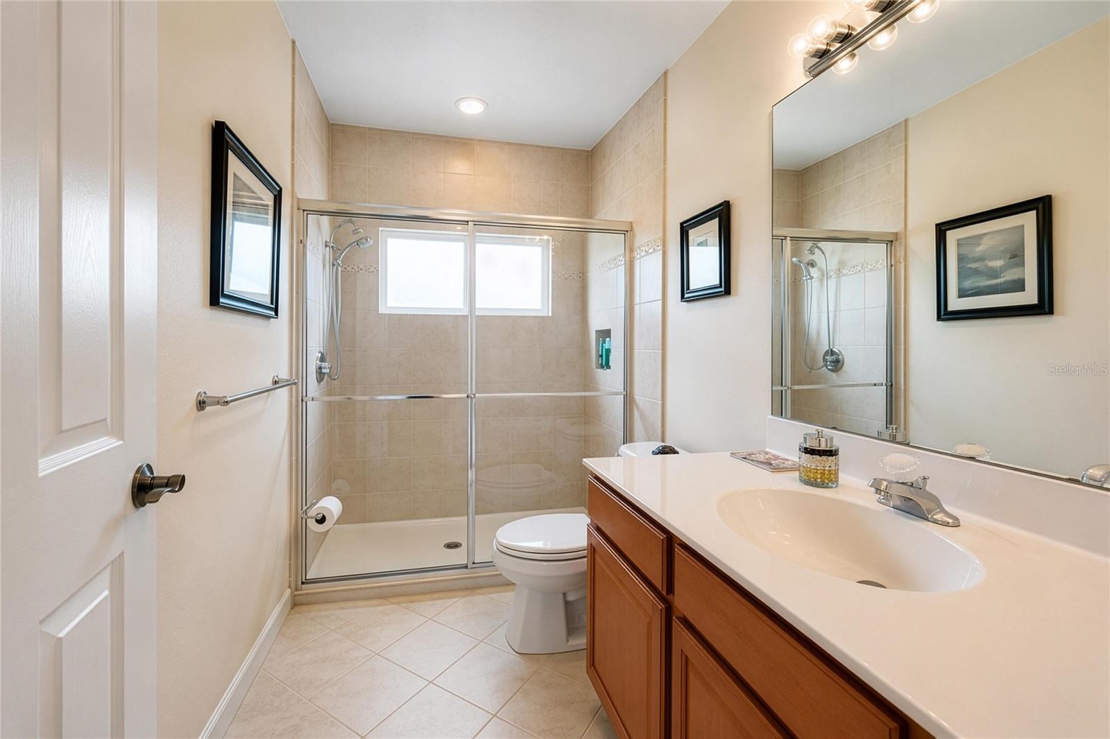 Guest Bathroom 2