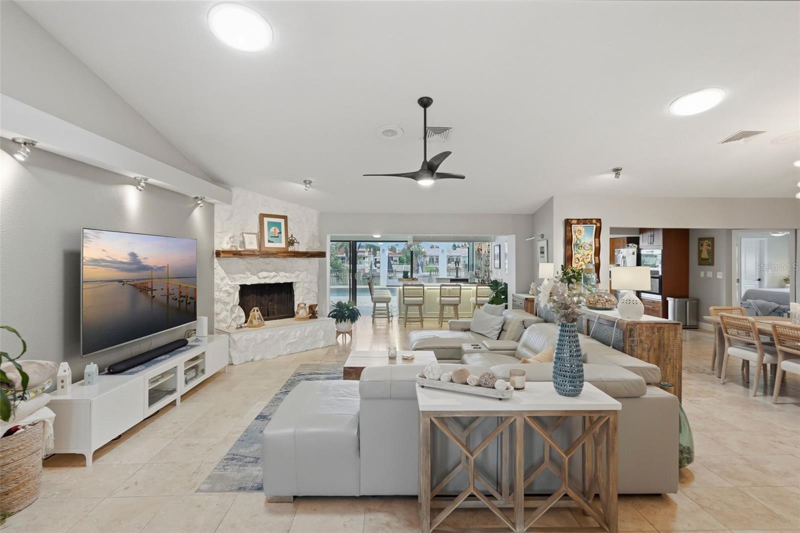 TB8531488