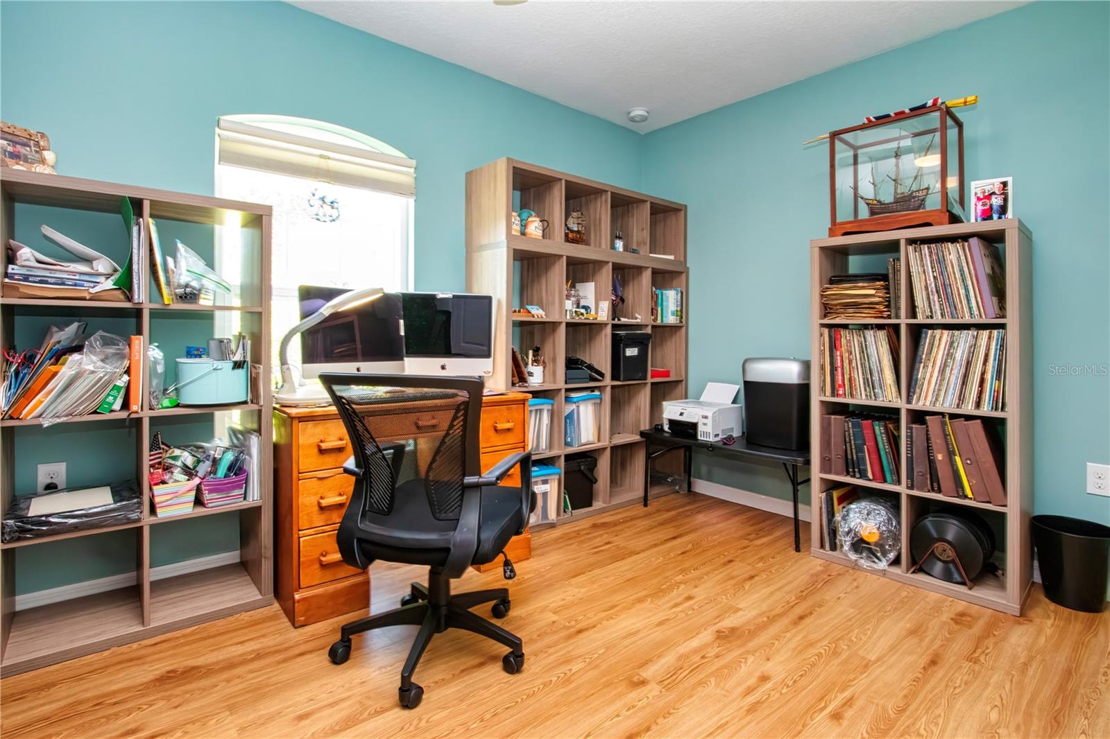 Matching bookcases can stay if desired