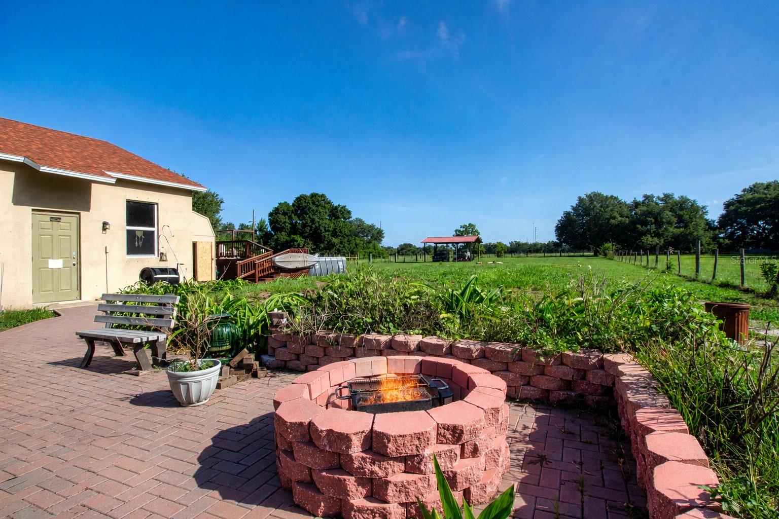 Staged fire pit