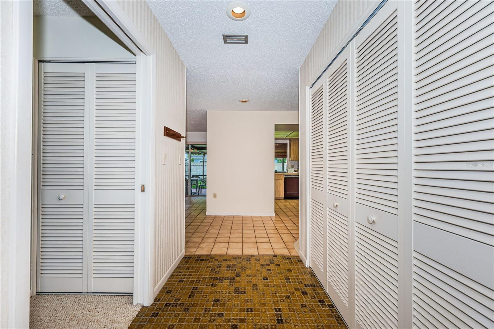 Entry way