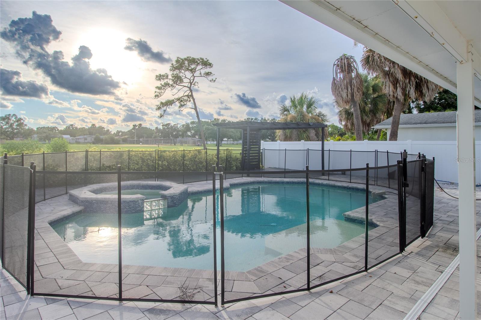 Private pool