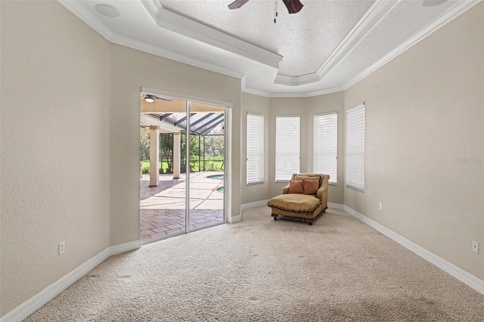 Primary bedroom has recessed nook