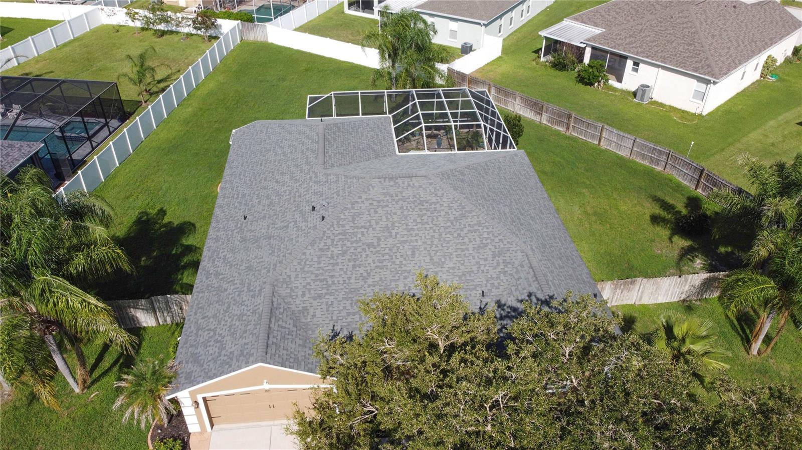 Large Fenced Yard