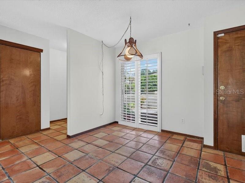Dinette & Garage Door