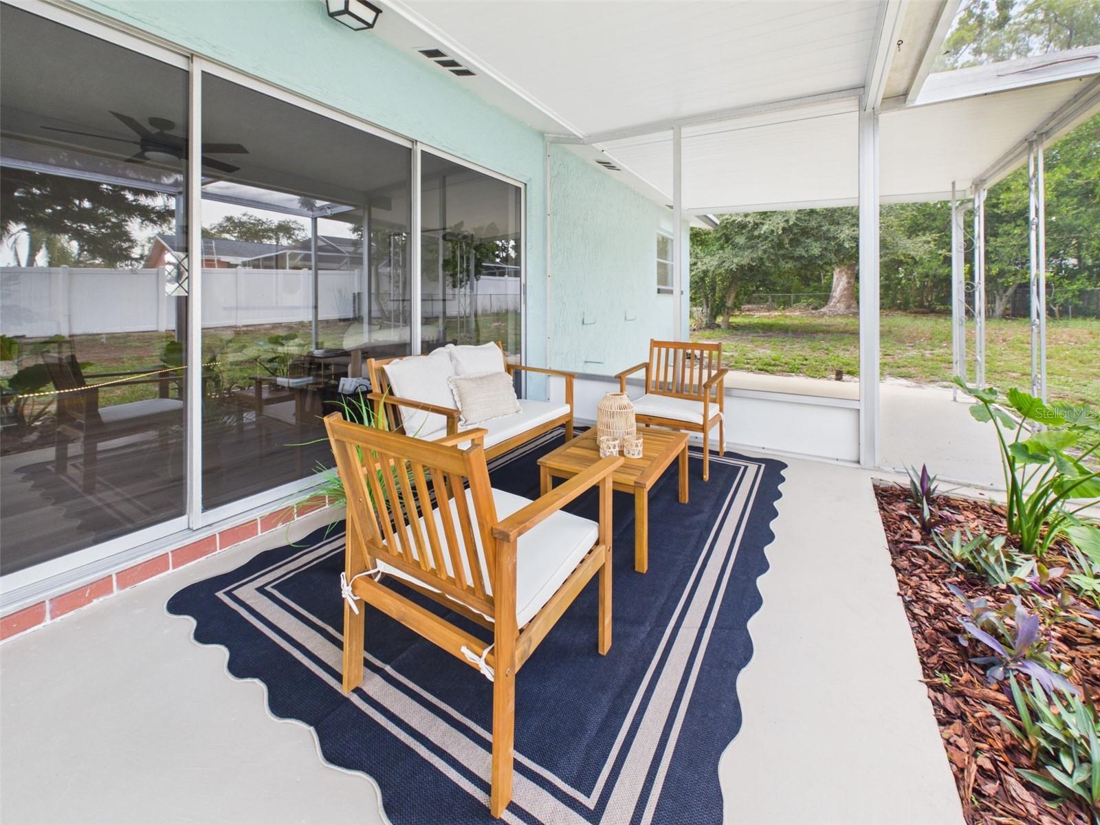 Beautiful screened-in lanai