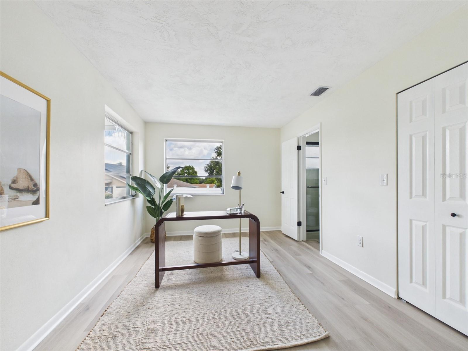 Den (would make a great 3rd bedroom!) with closet and full bathroom