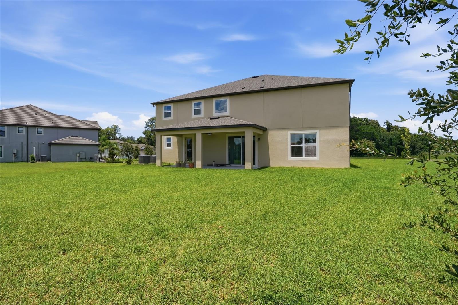 Huge Private yard with endless Potential