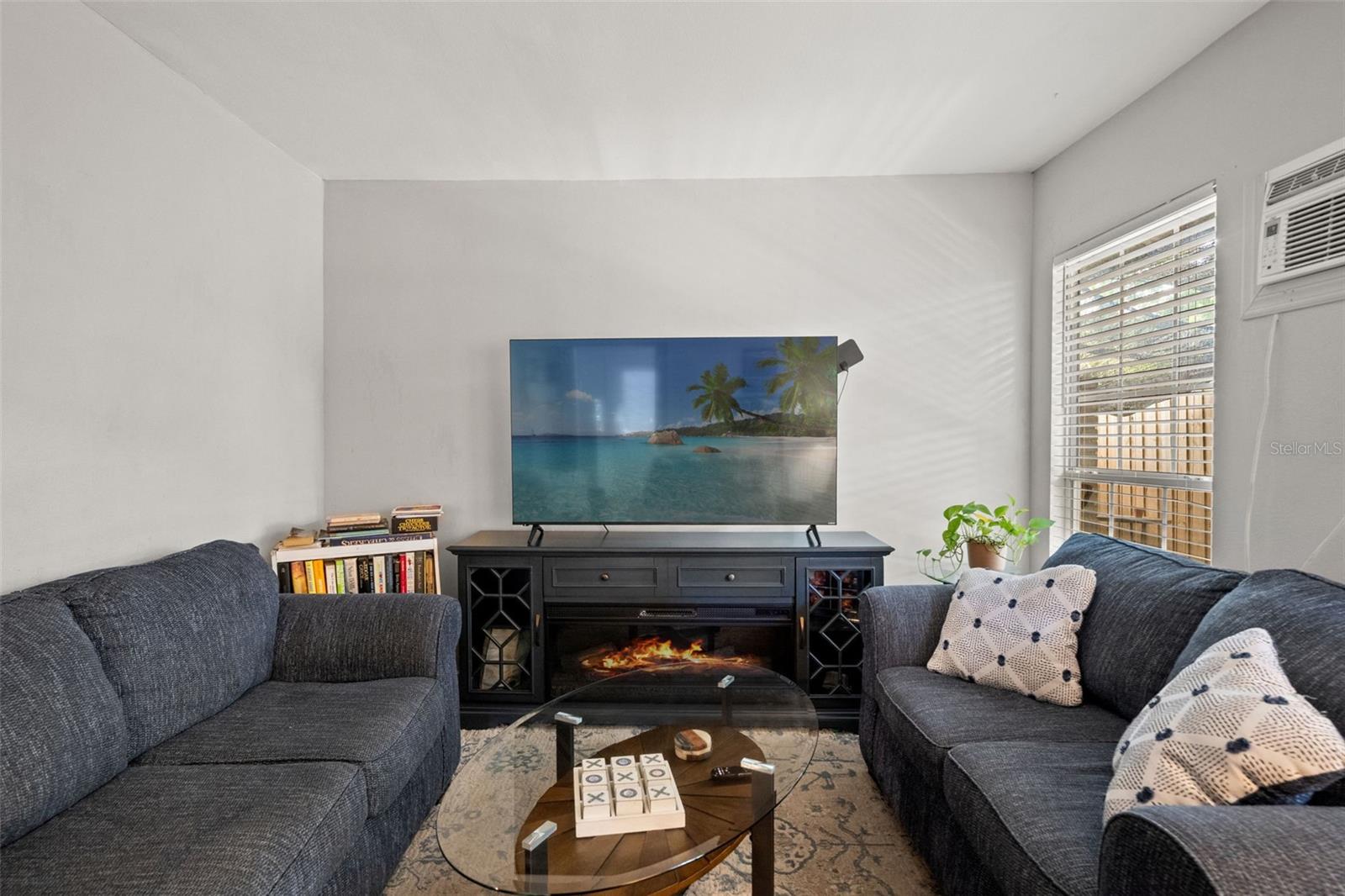 Main House Living room