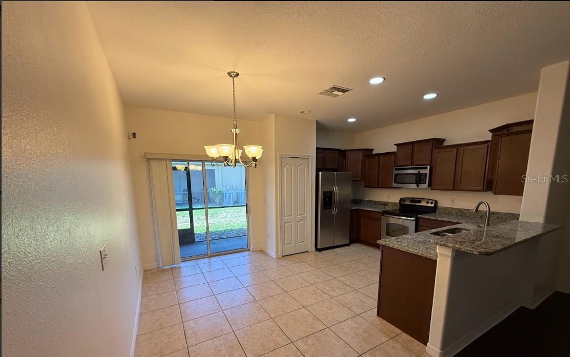 Kitchen/dining