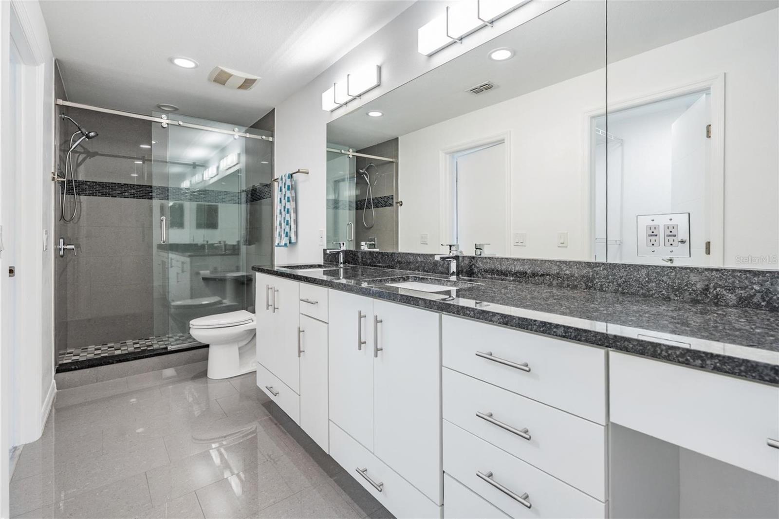 Expansive Ensuite Master Bath wit Dual Vanities