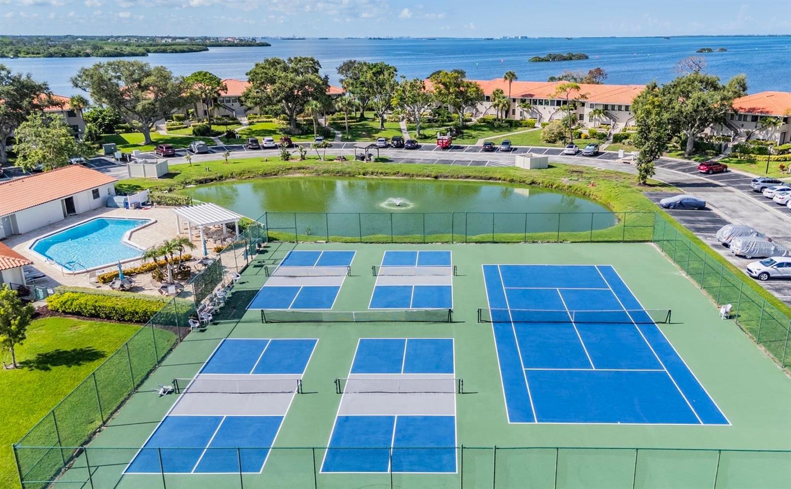 Pickleball and Tennis Courts