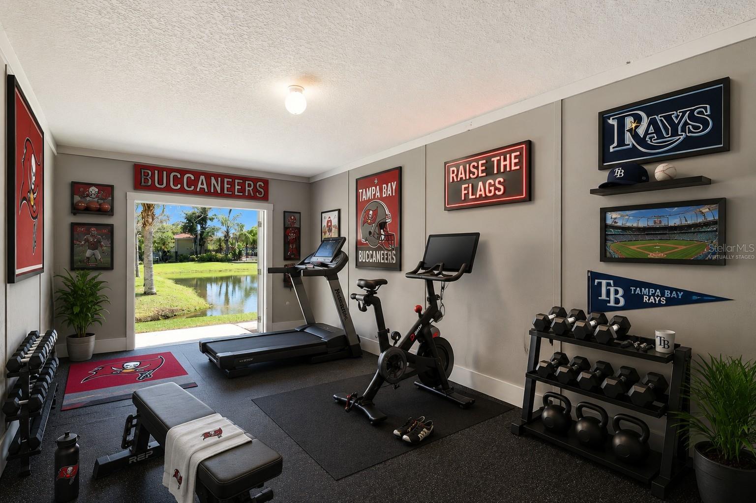 Virtually staged bonus room.