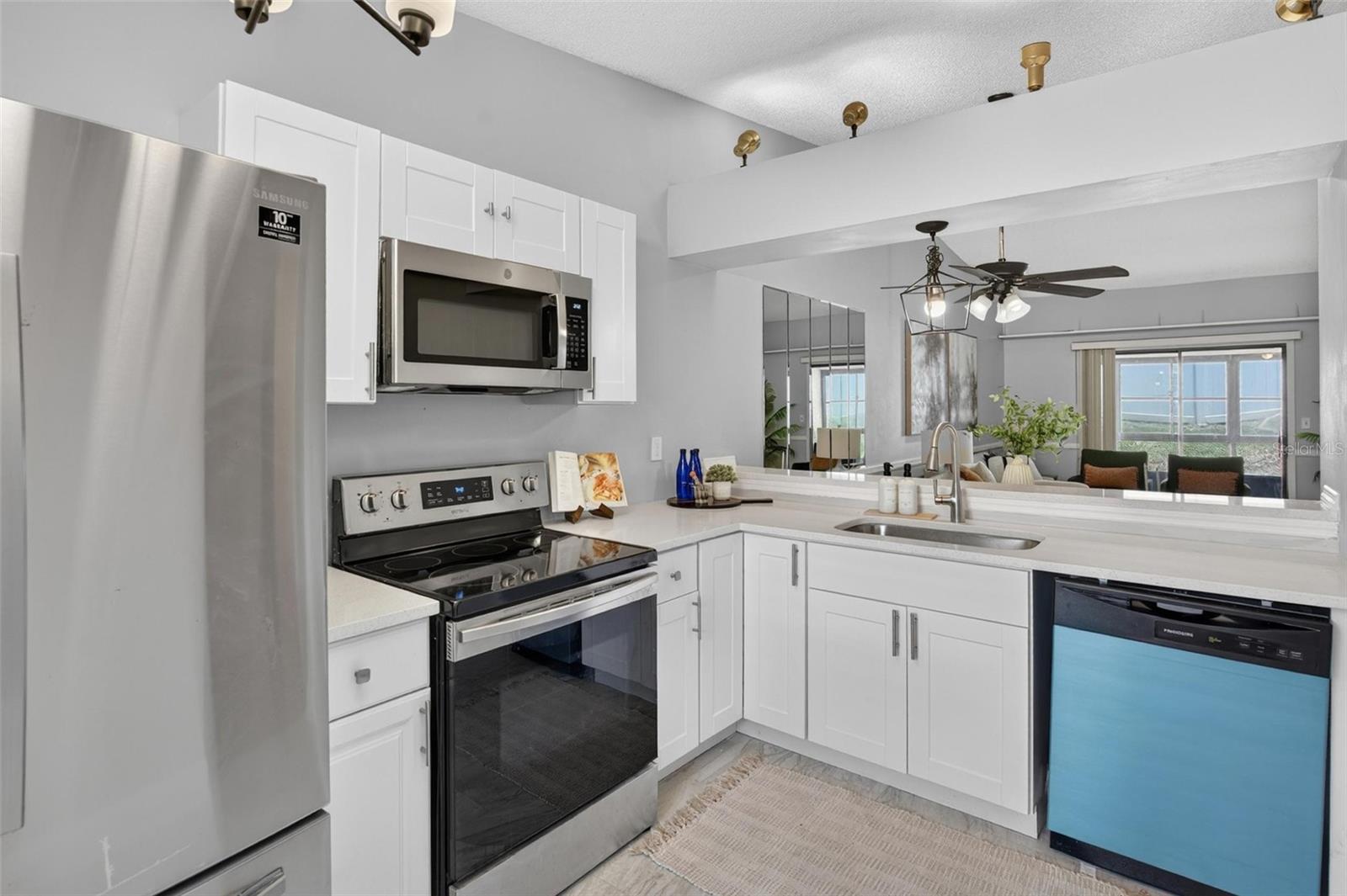 Fully renovated kitchen