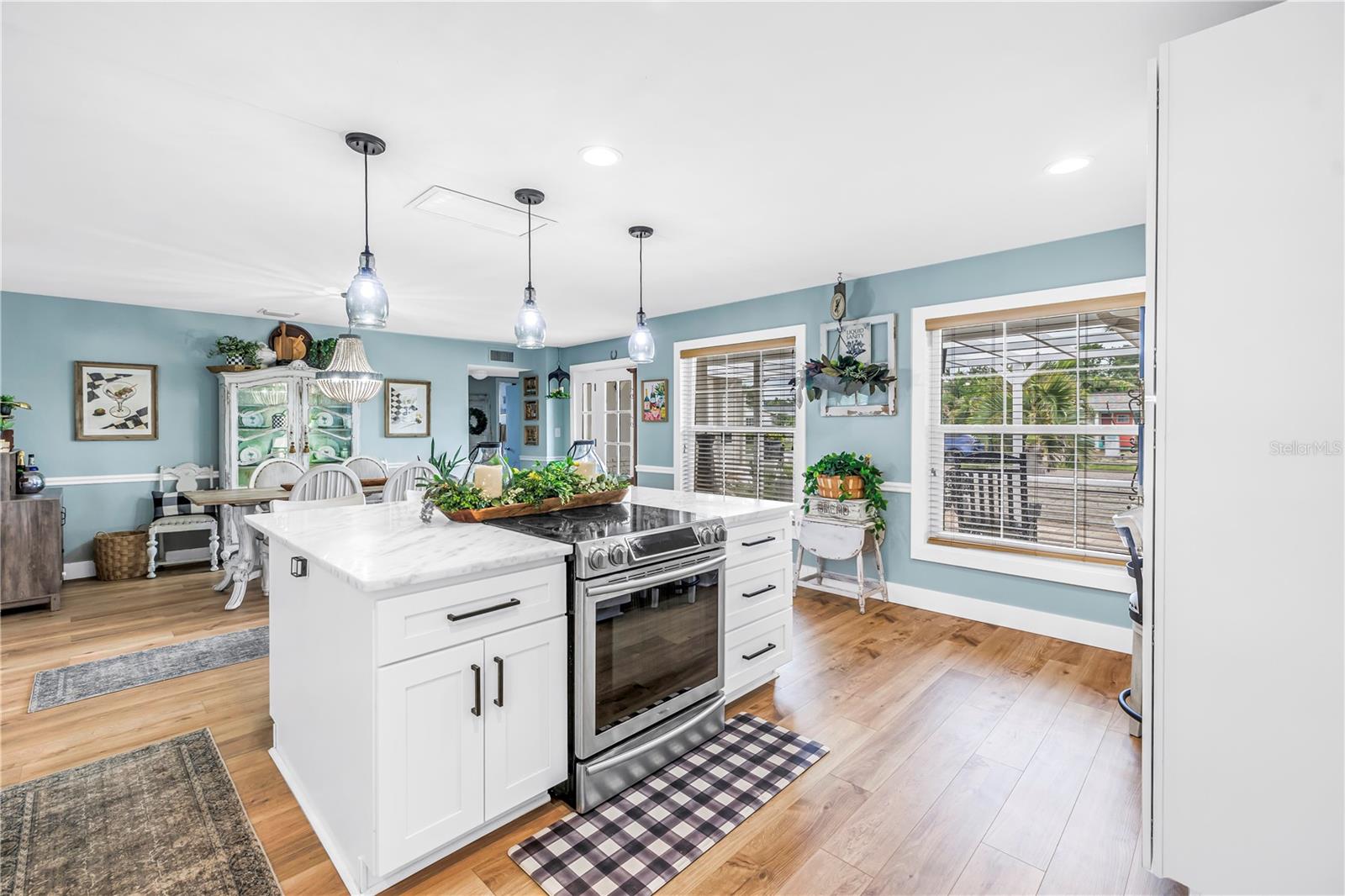 Kitchen/Dining Area