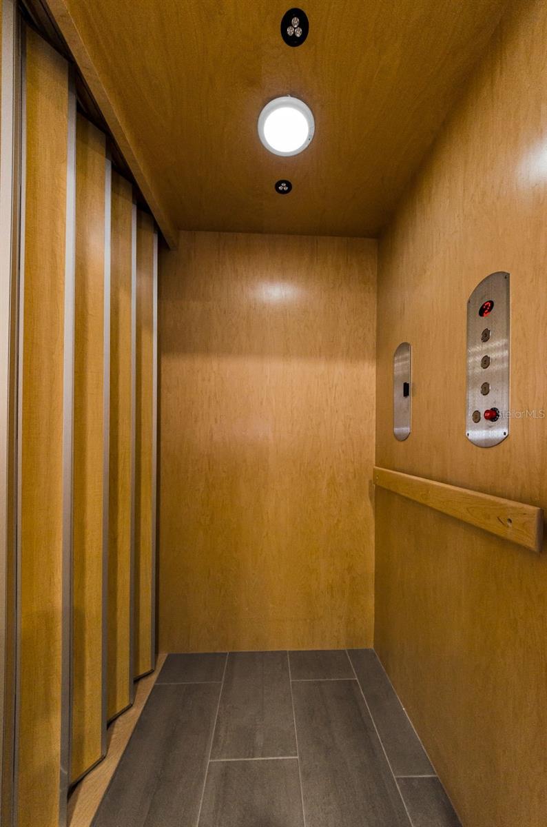 Private Elevator