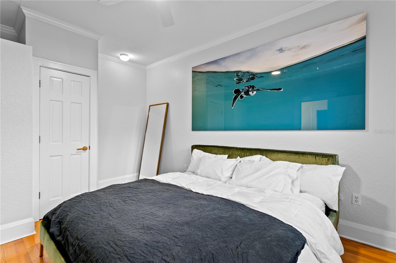 Coach House Bedroom pictured with King bed.