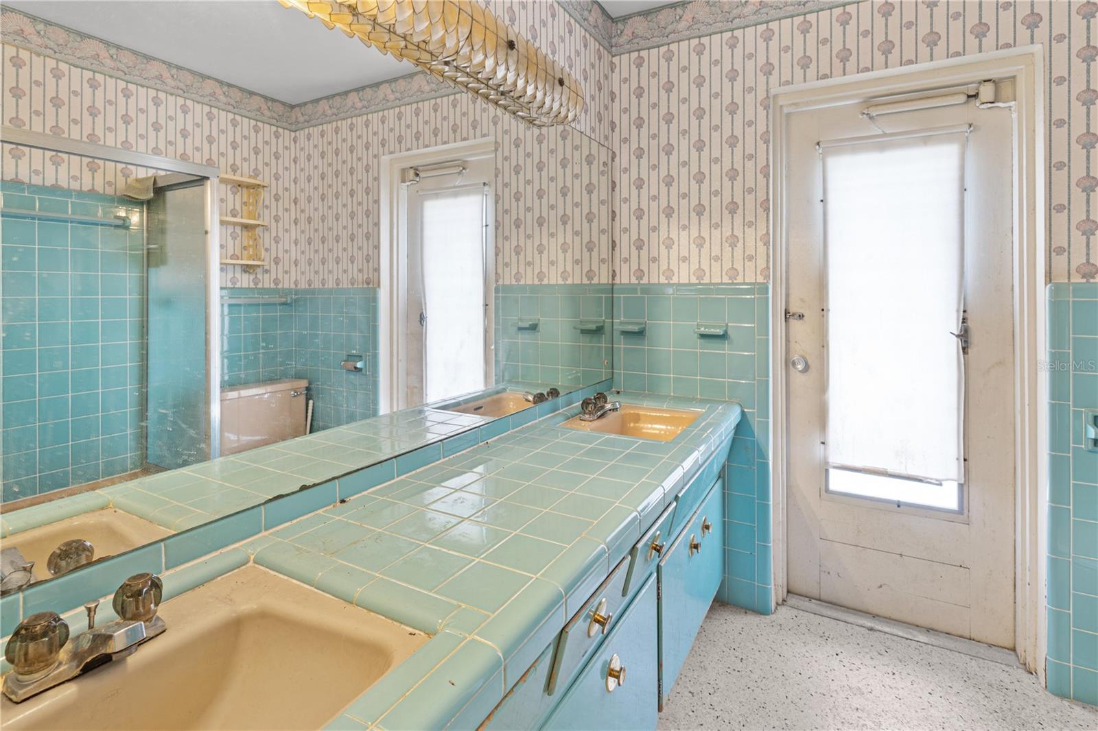 Bathroom 2