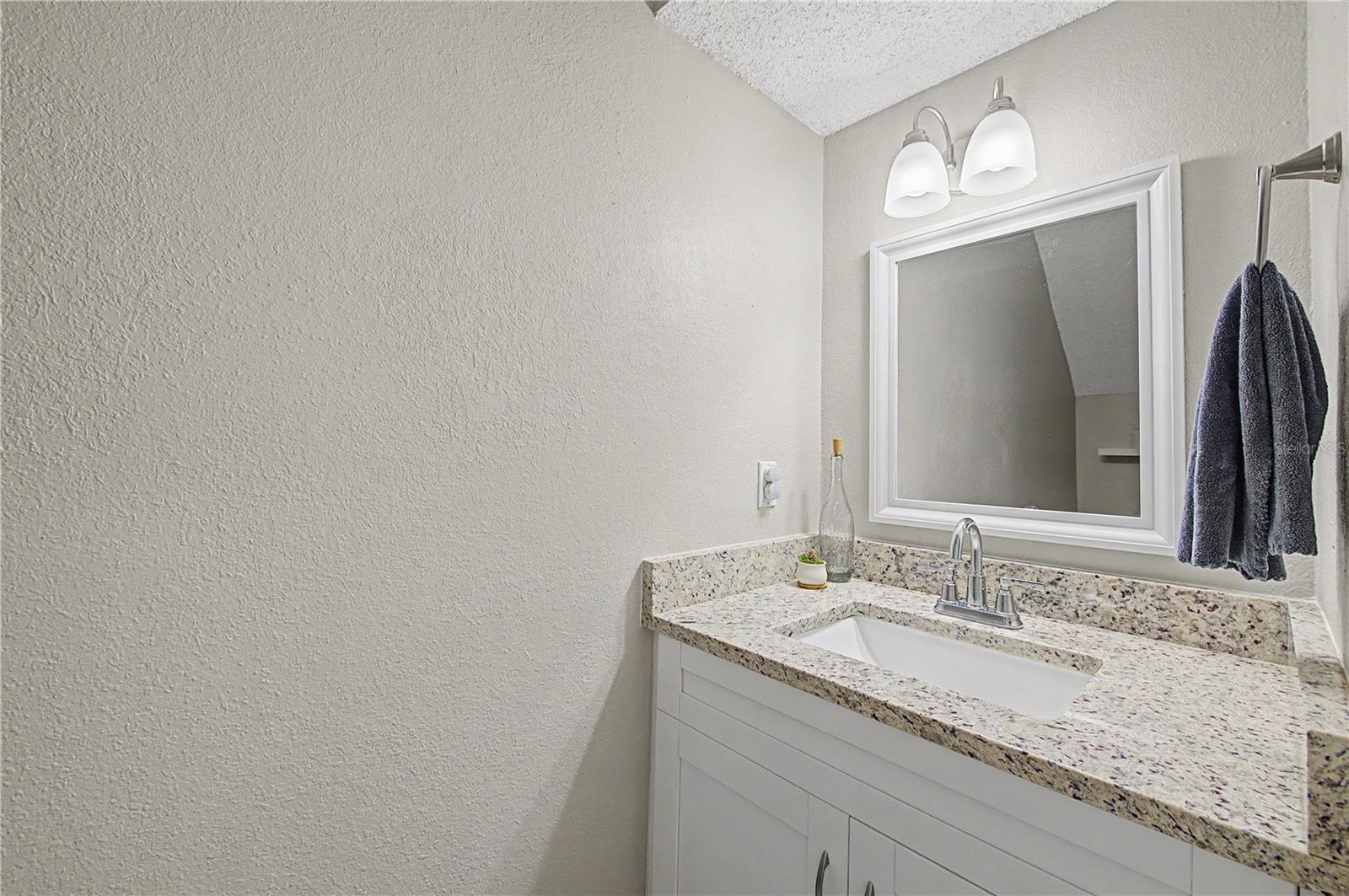 1/2 bath downstairs