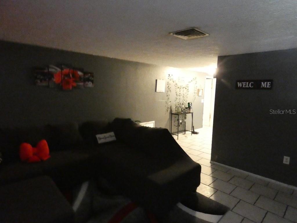 W7887957