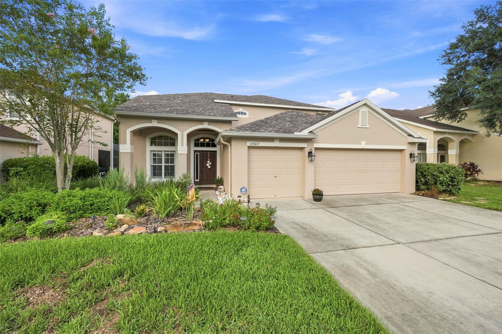Pretty curb appeal.